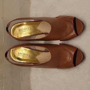 Michael Kors chestnut colored leather pumps